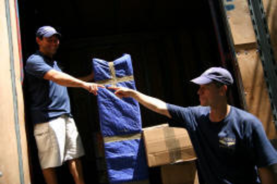 PACKING-UNPACKING-AND-LOAD-UNLOAD-CREWS-FOR-MOVING